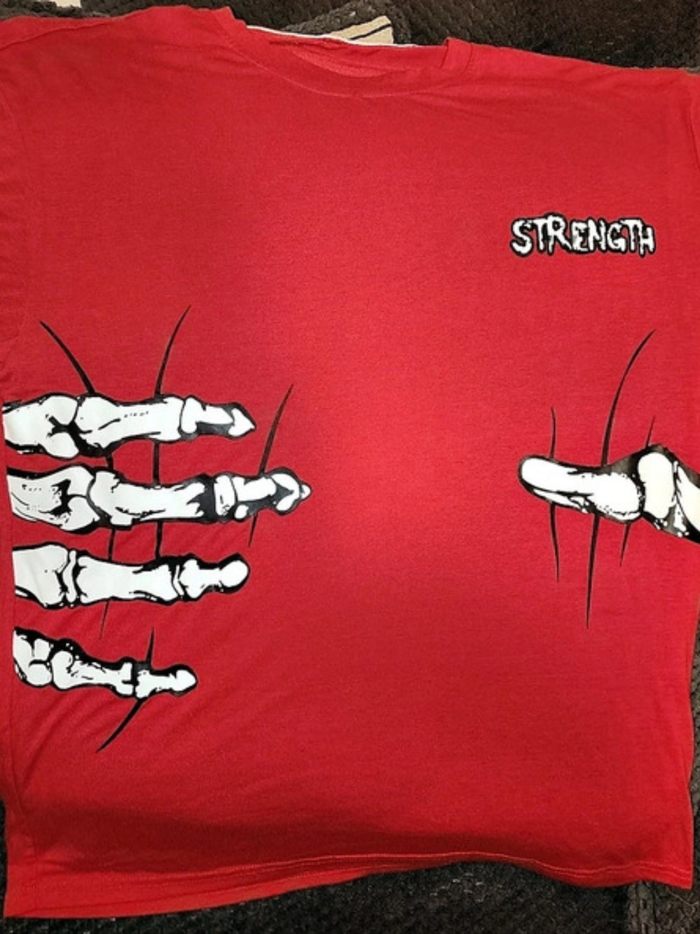 Graphic Short Sleeve Tee in Red